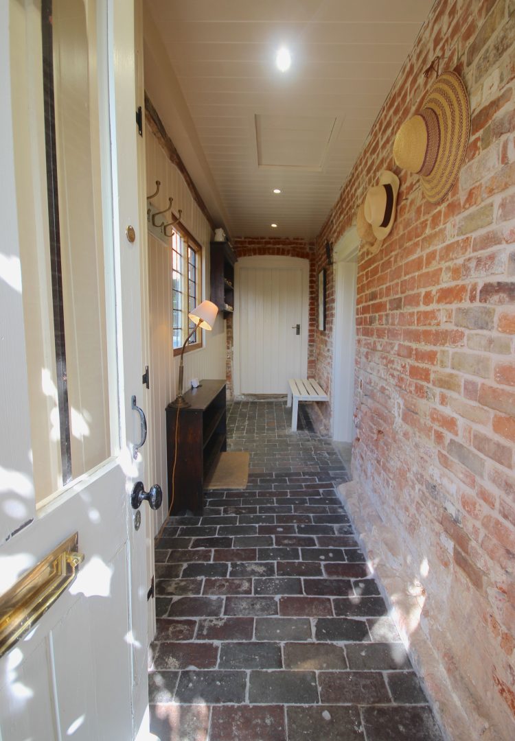 Moat Farm Cottage image