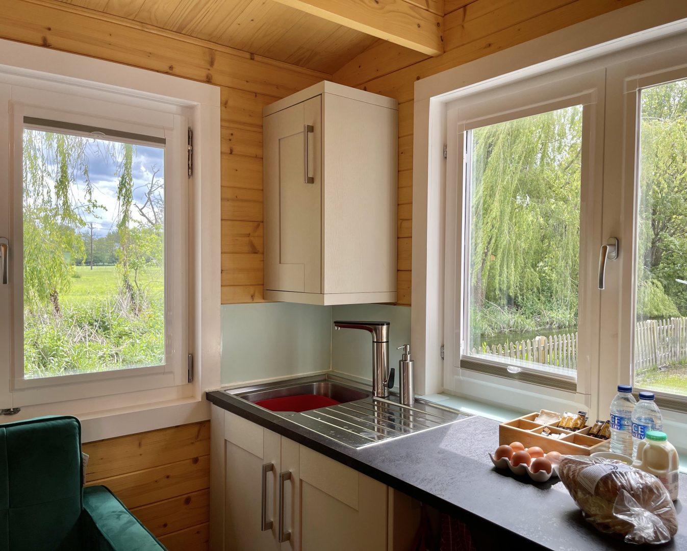 Willow Tree Lodge image