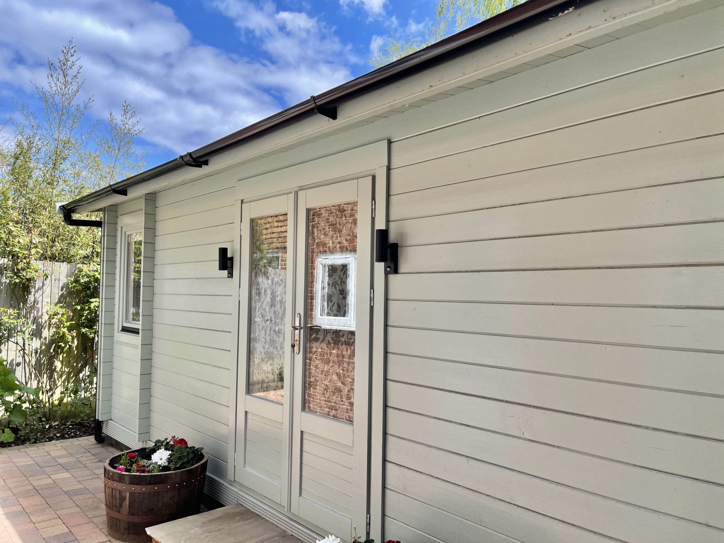 Willow Tree Lodge image