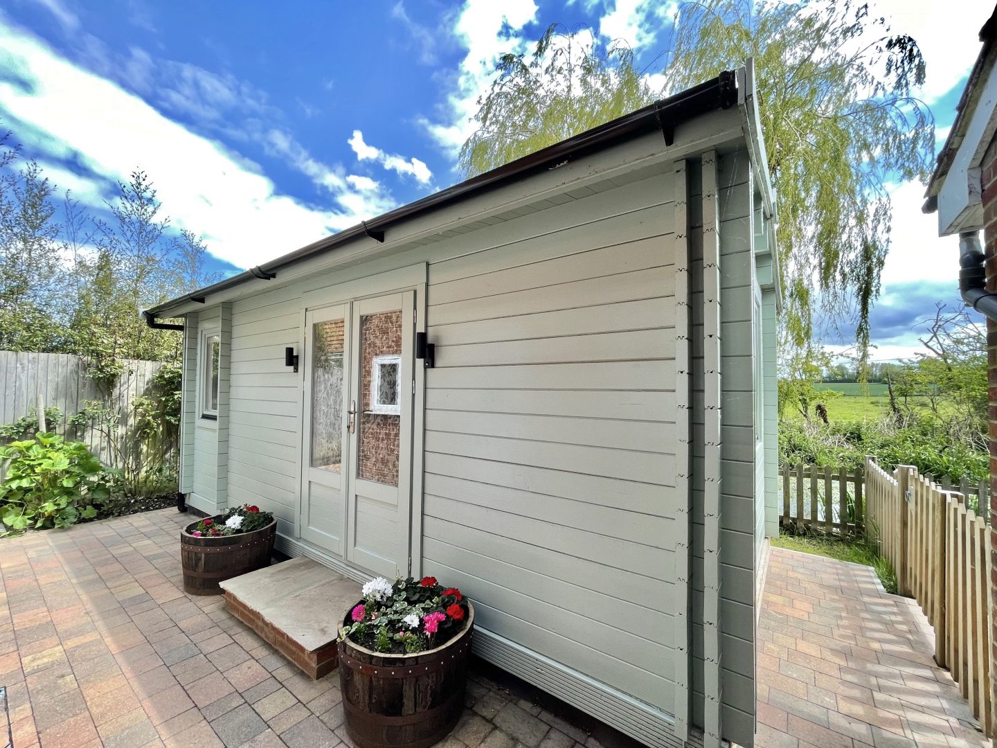 Willow Tree Lodge image