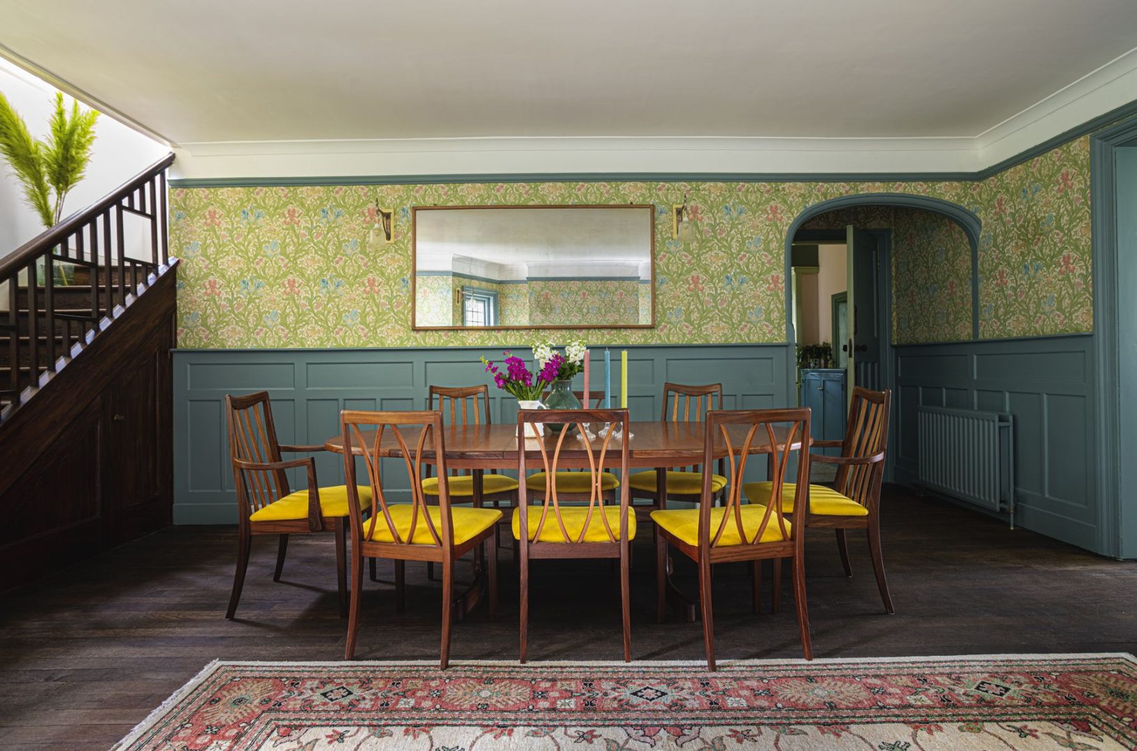 Oldestairs House image