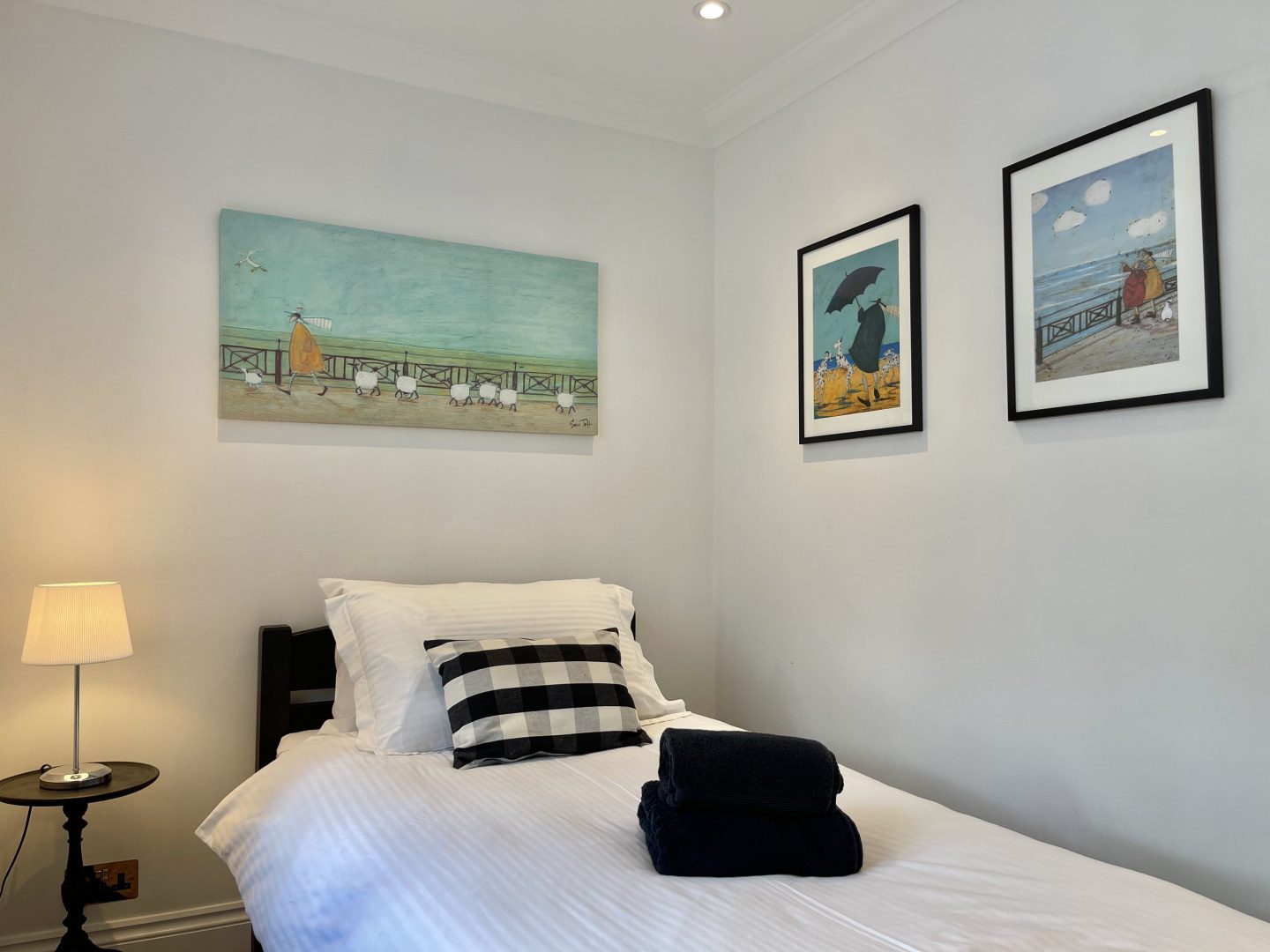 Lavender Apartment image