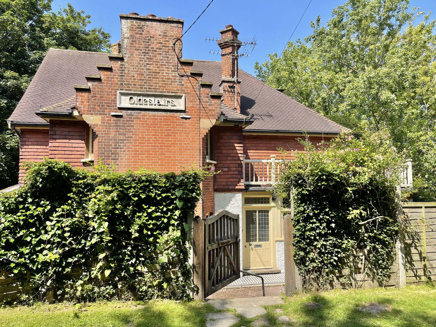 Oldestairs House image