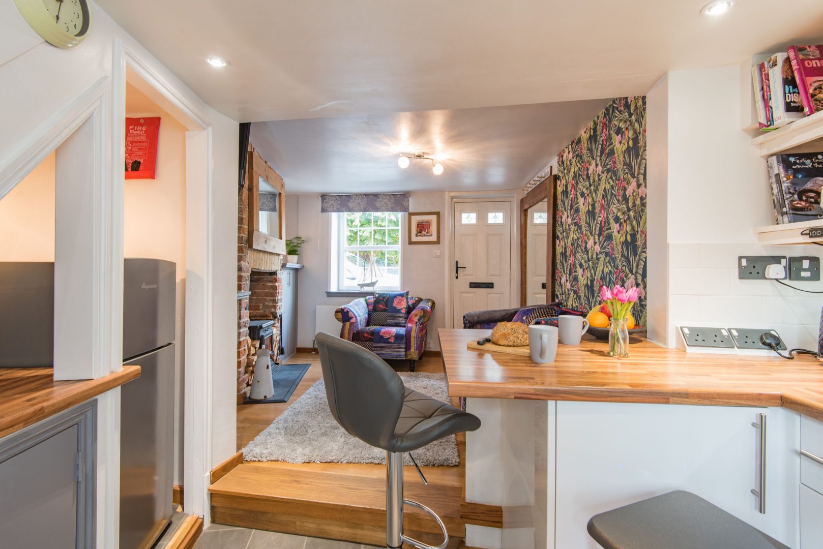 Cow and Cockle image