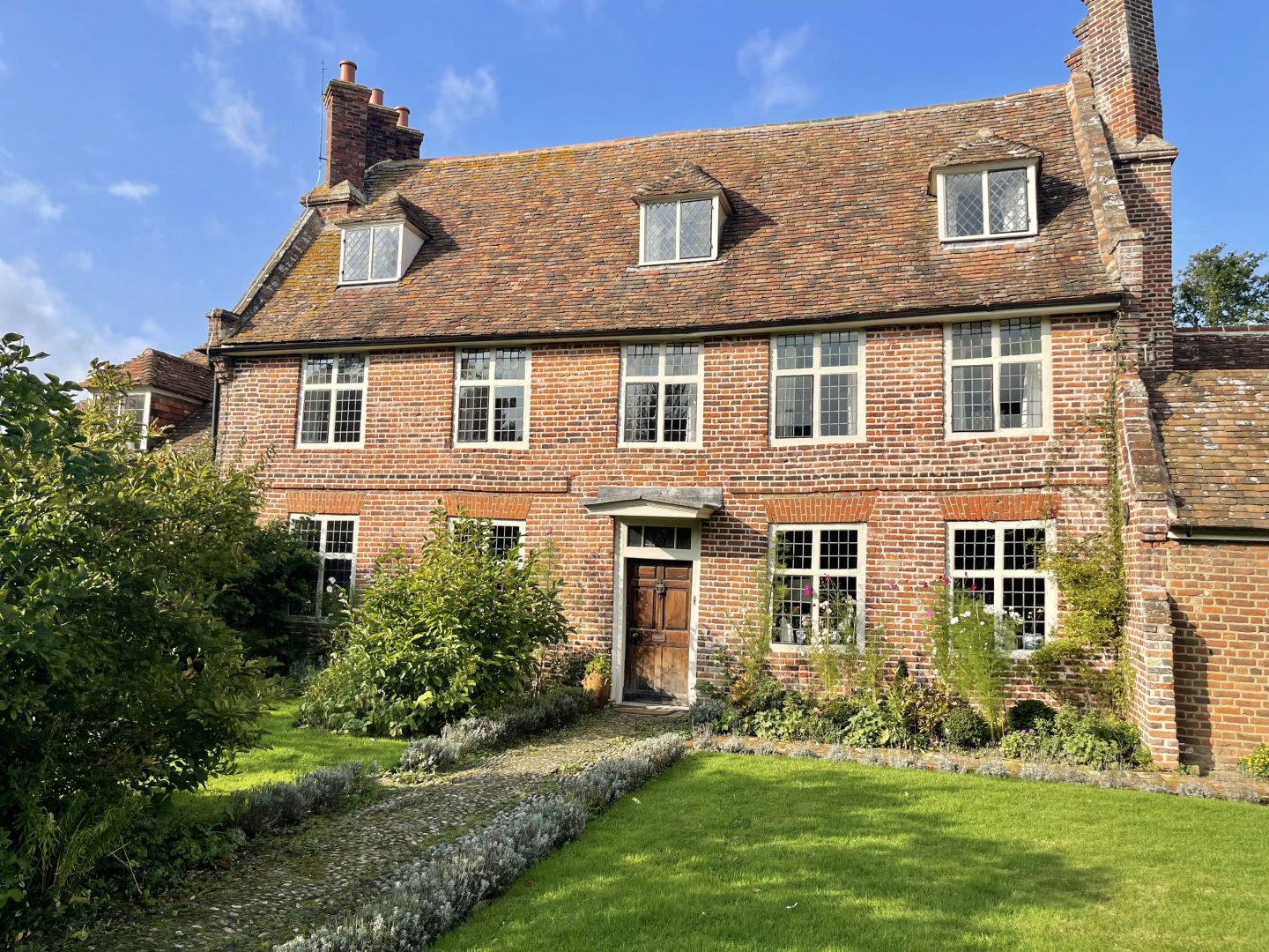 Moat Farm House image