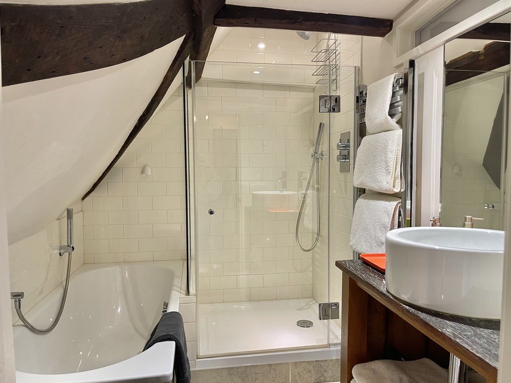 Moat Farm House image