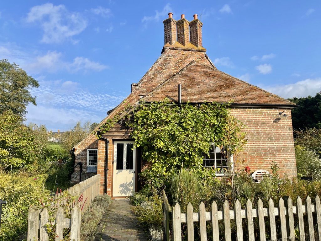 Moat Farm Cottage image