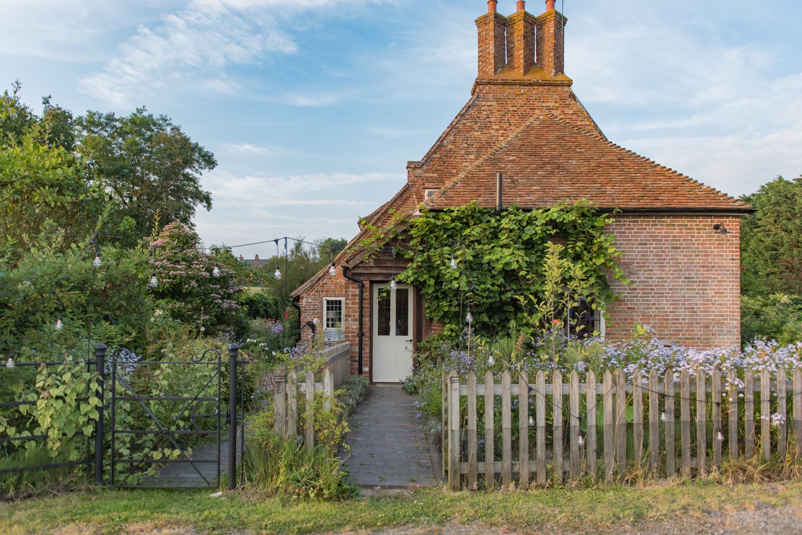 Moat Farm Cottage image