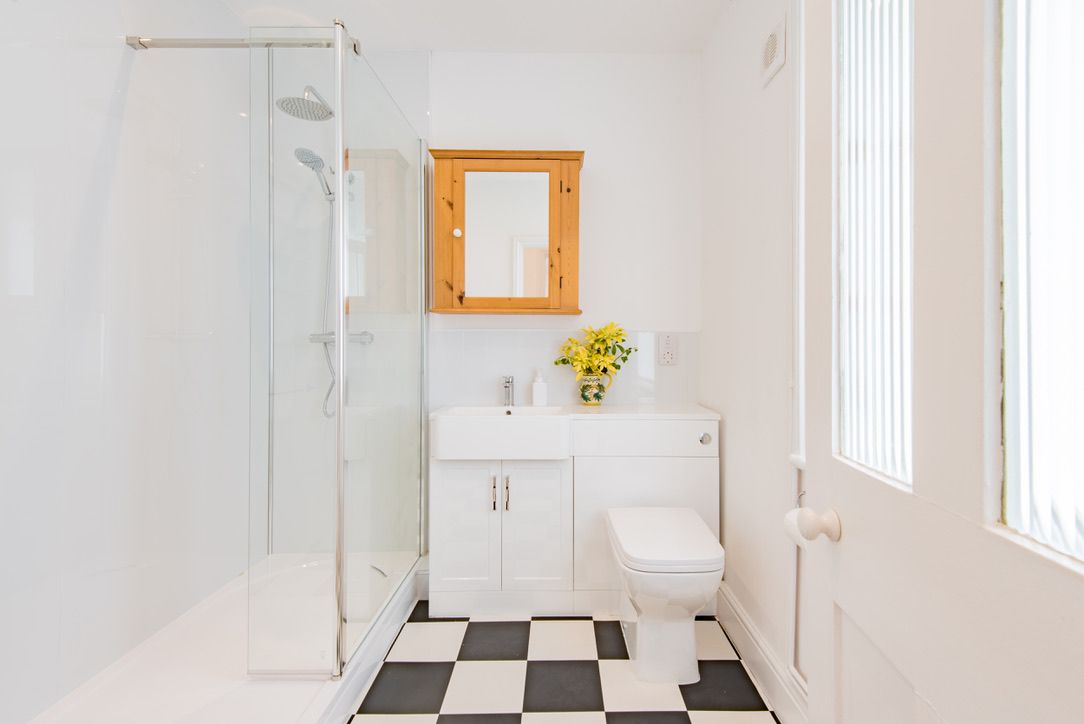 Poplar Farm House image