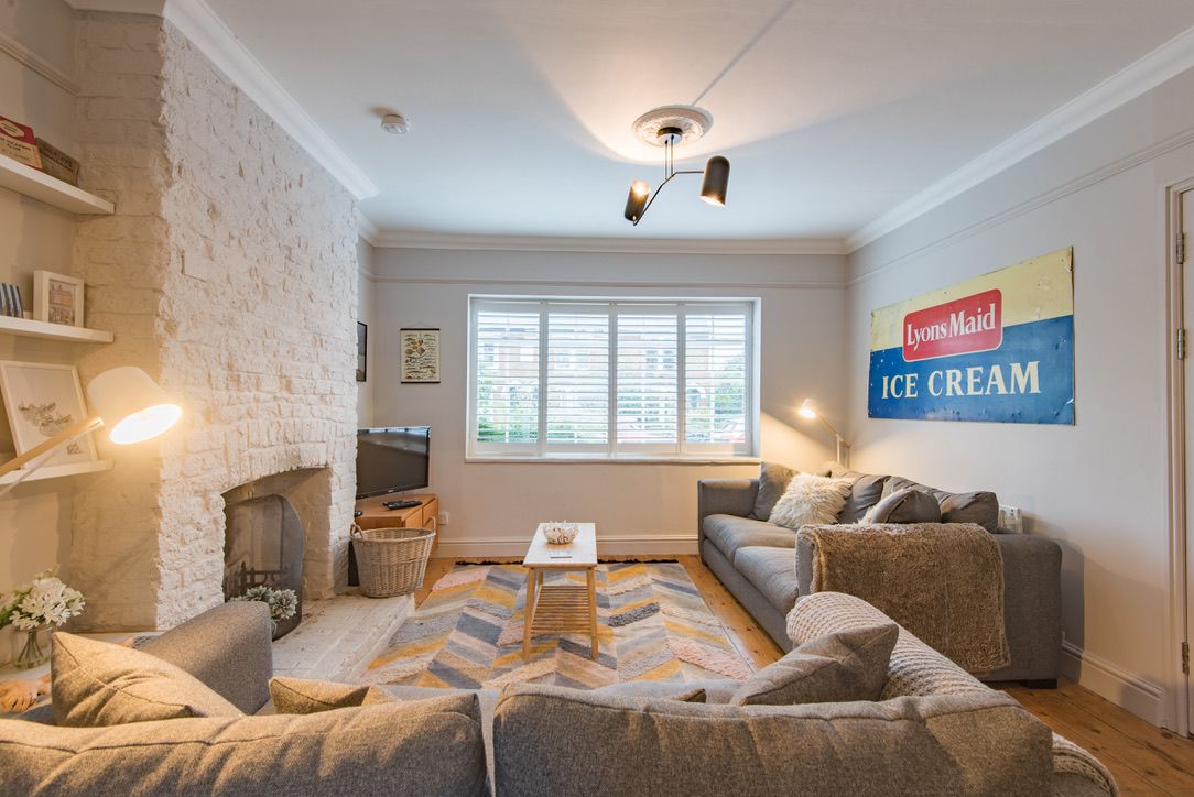 Flamingo House image