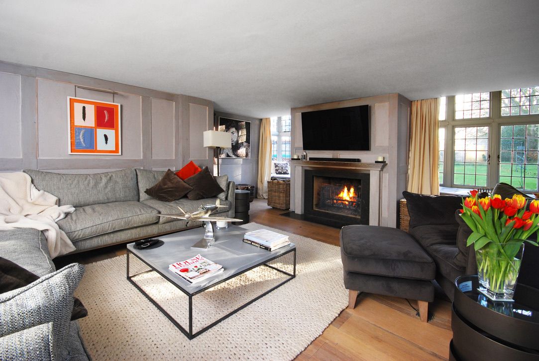 Lickfold Manor image