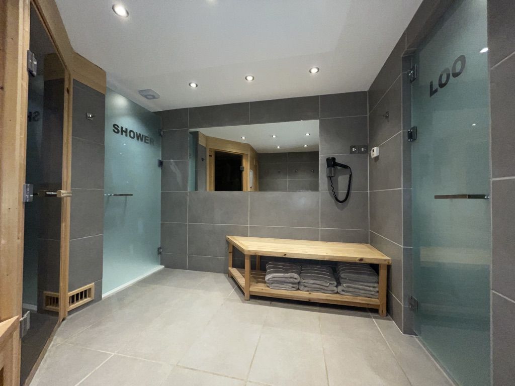 Lickfold Manor image