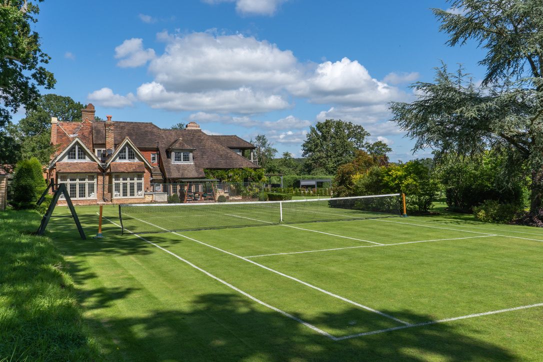 Lickfold Manor image