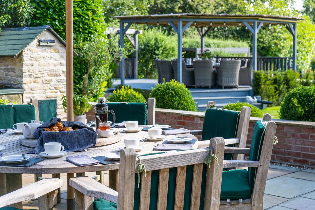 Lickfold Manor image