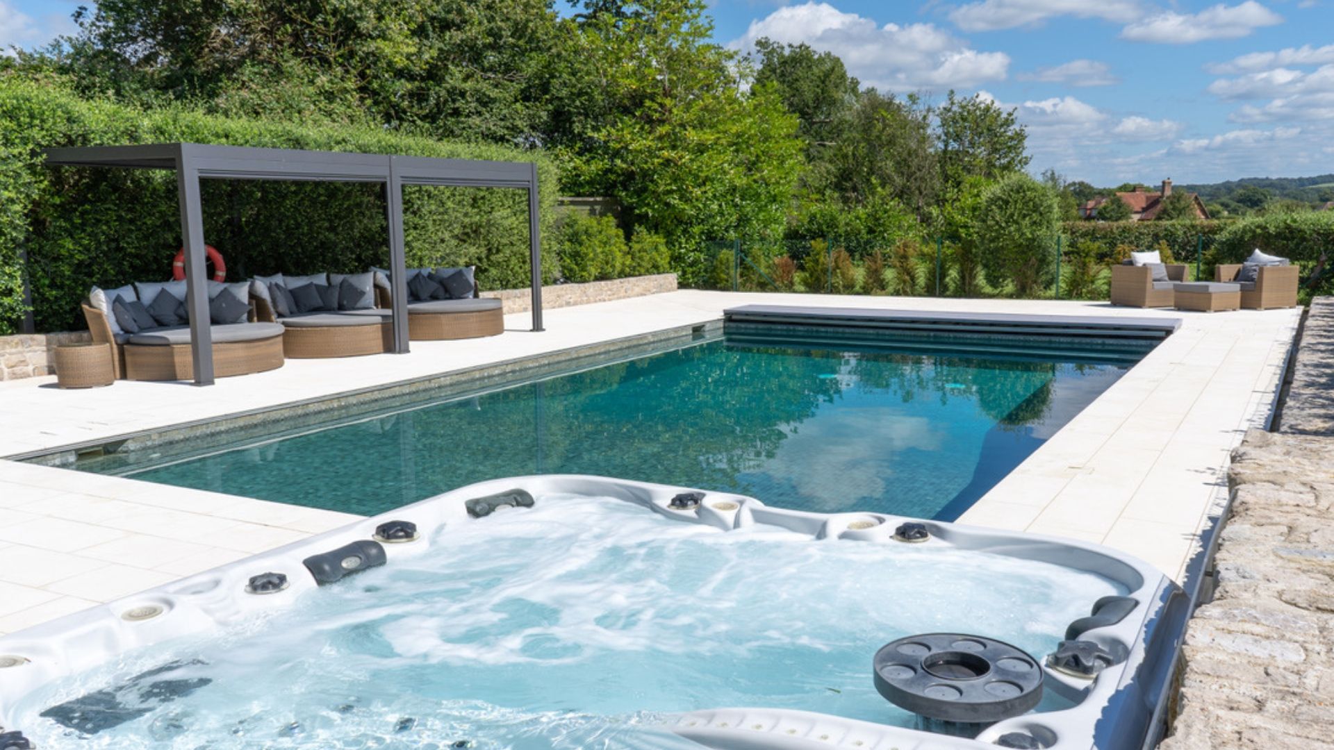 Lickfold Manor image