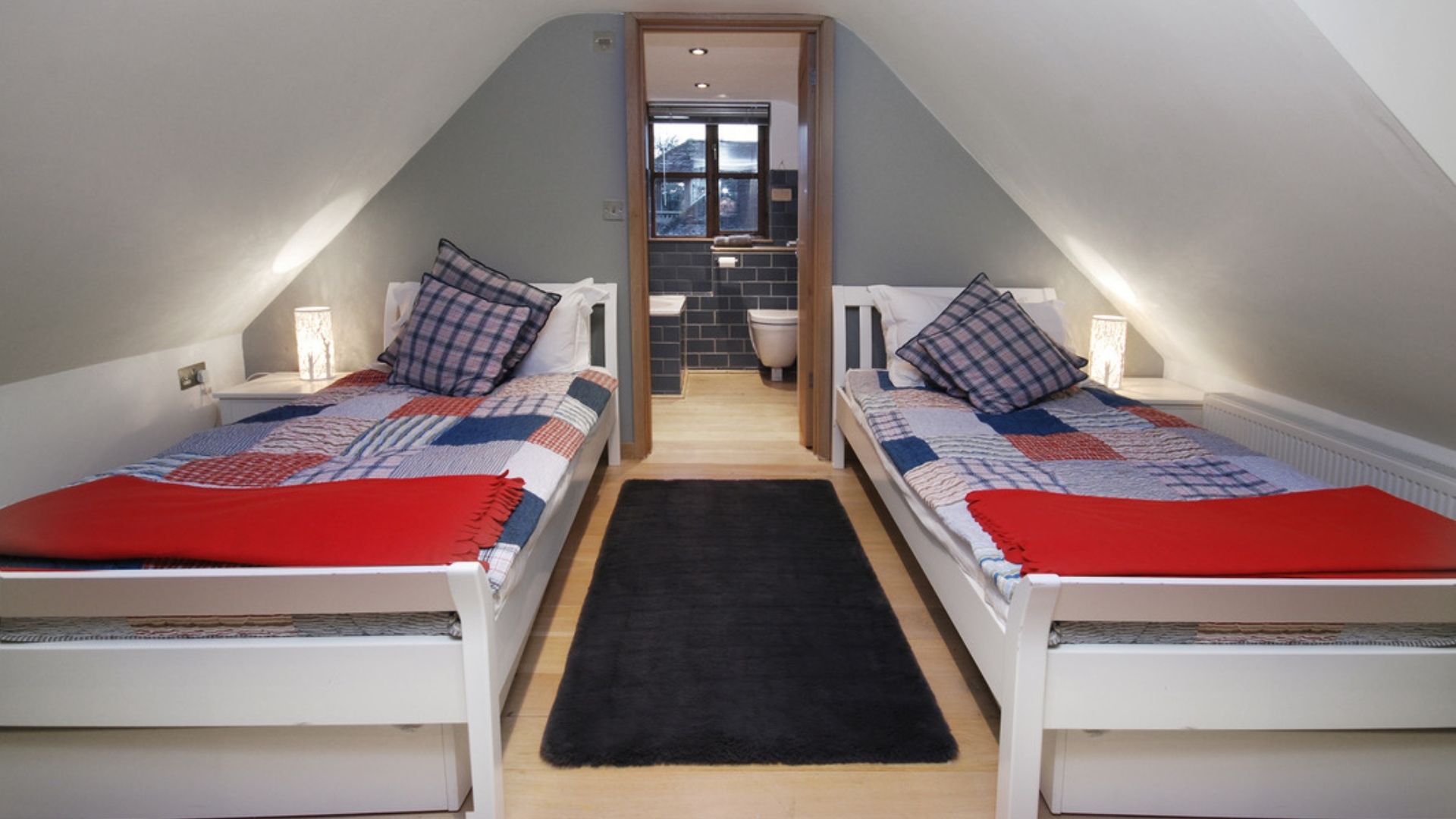 Lickfold Manor image