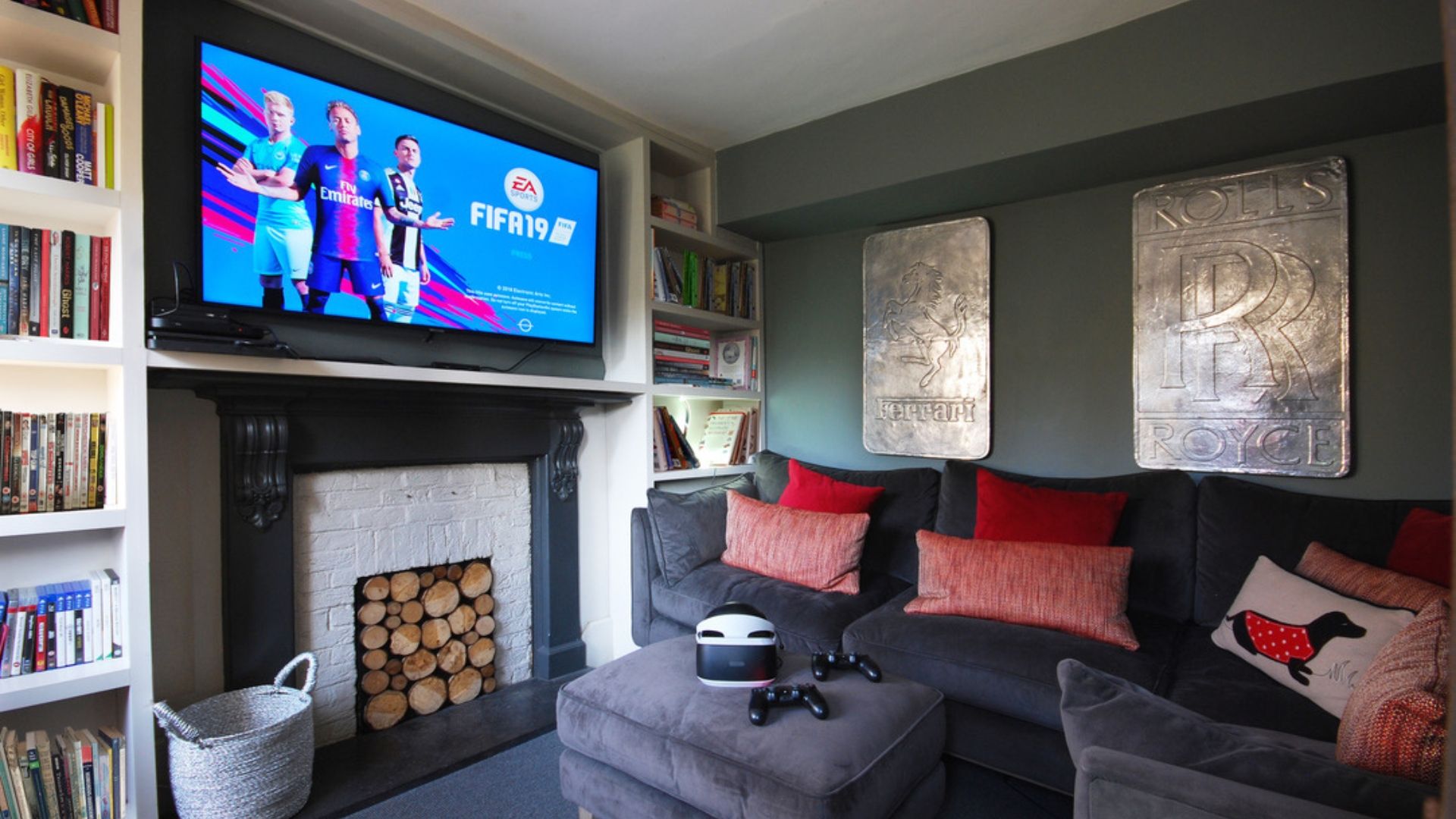 Lickfold Manor image