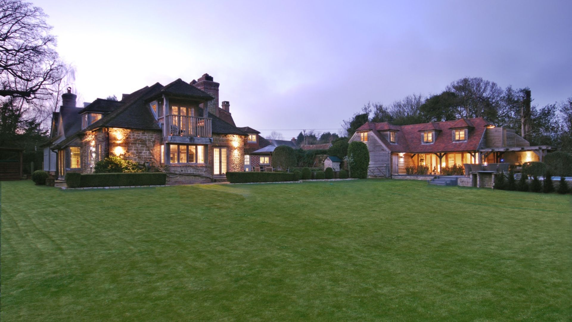 Lickfold Manor image