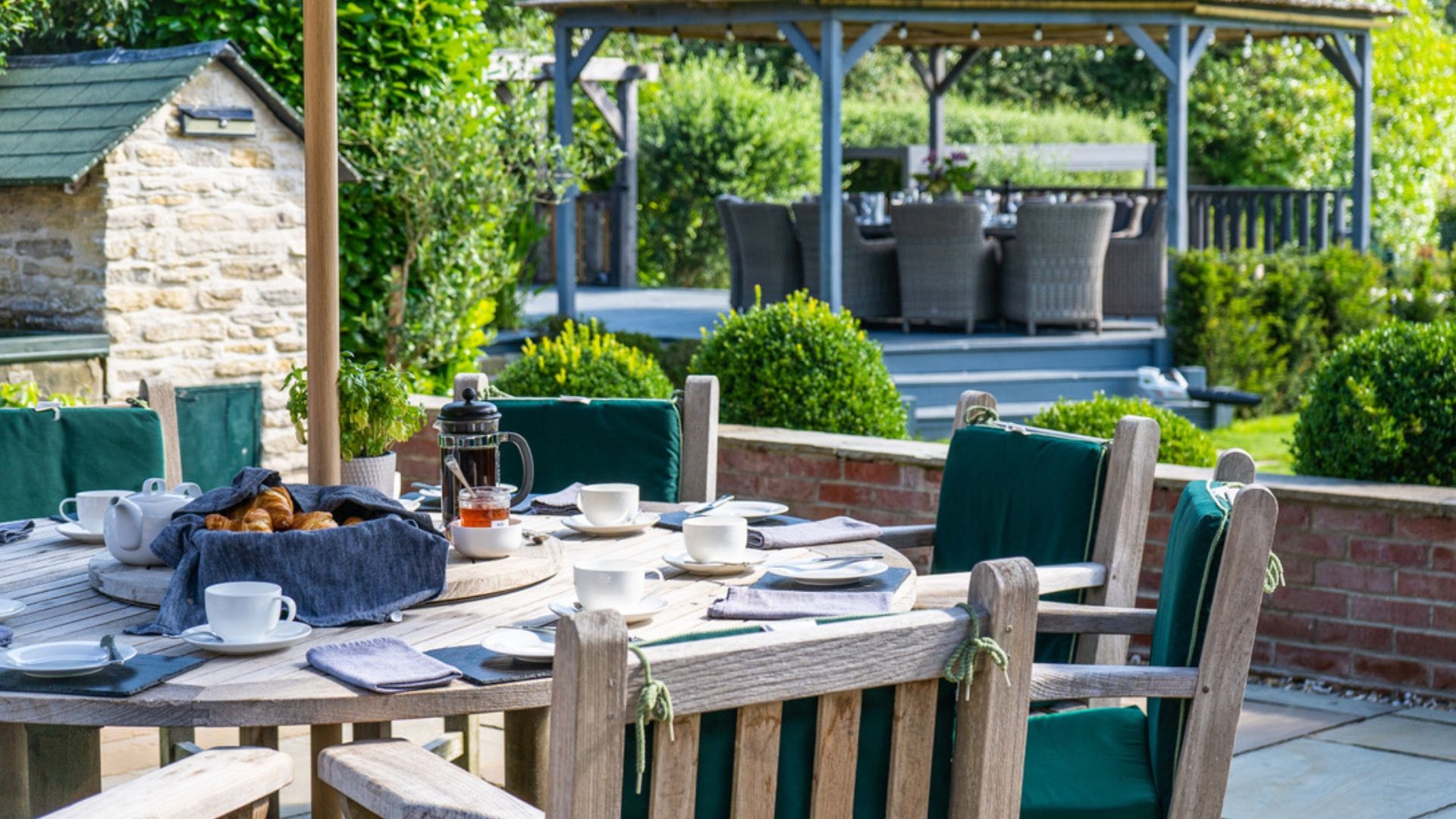 Lickfold Manor image