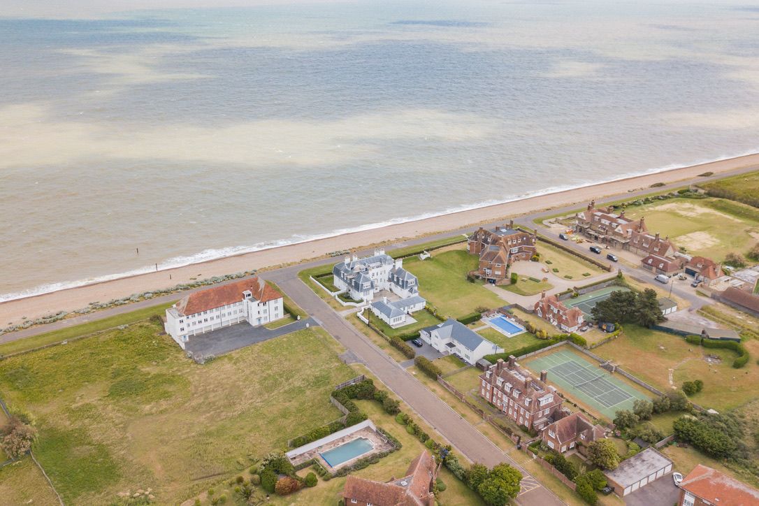 Bay View  Apartment image