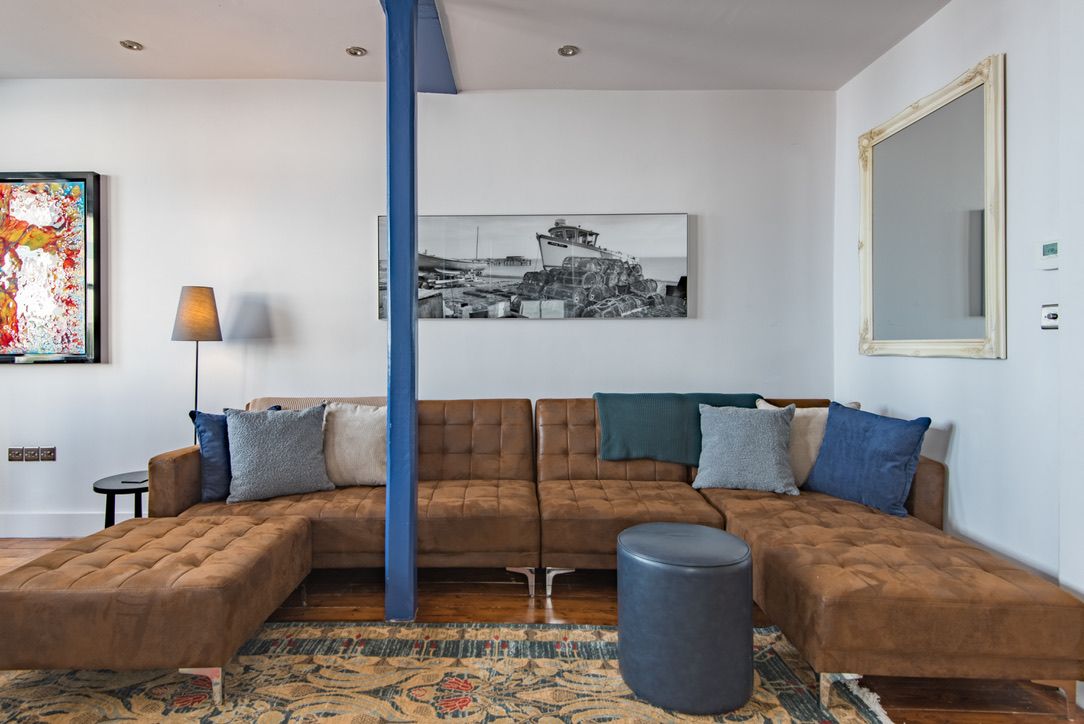 The Admiral Penn image