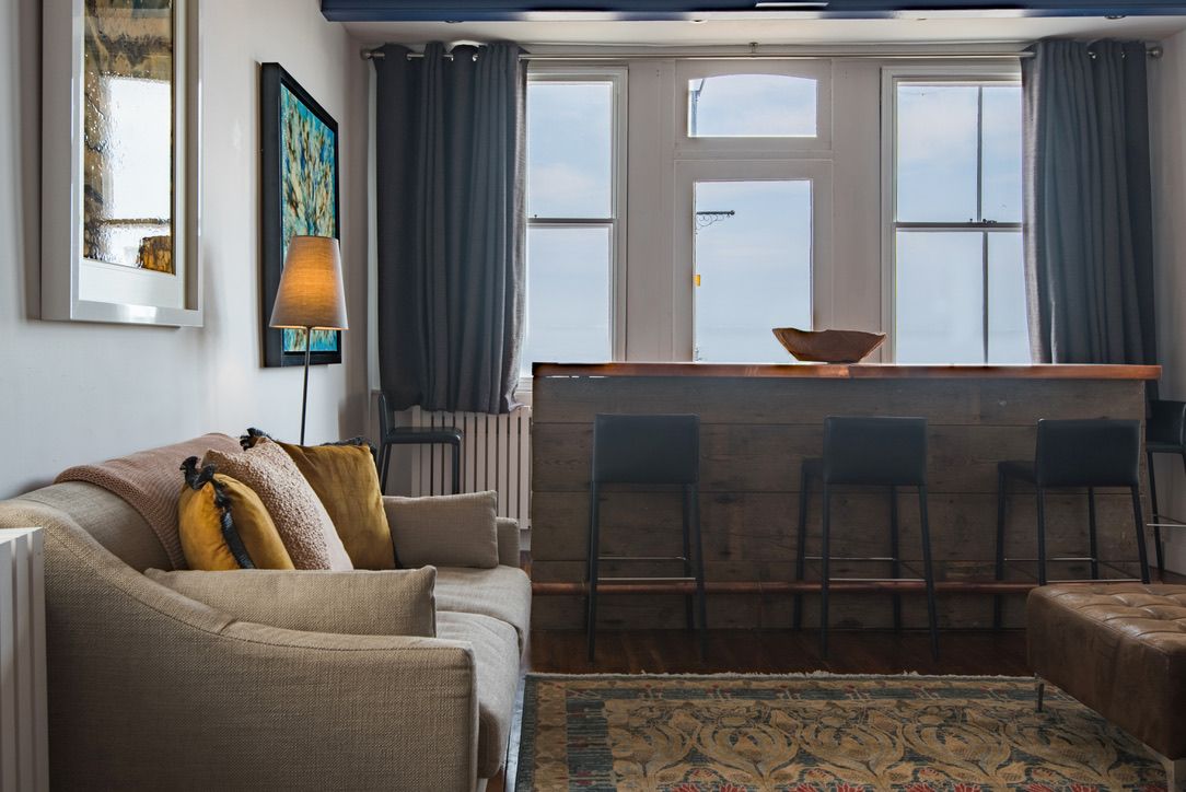 The Admiral Penn image