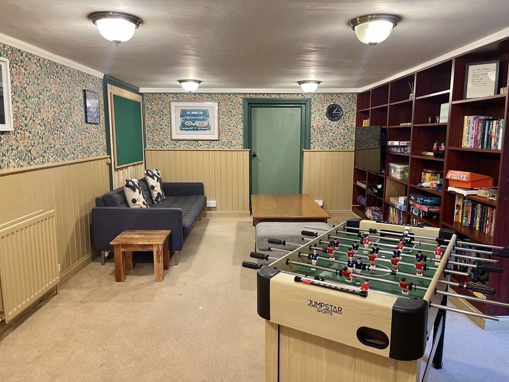 Oldestairs House image