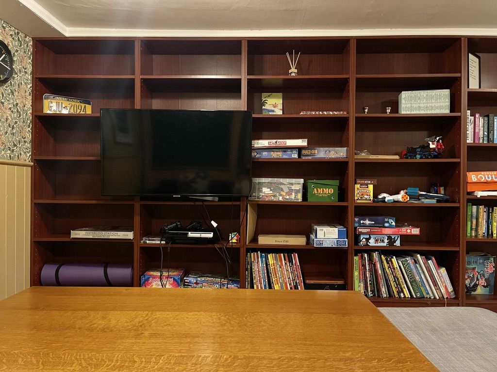 Oldestairs House image