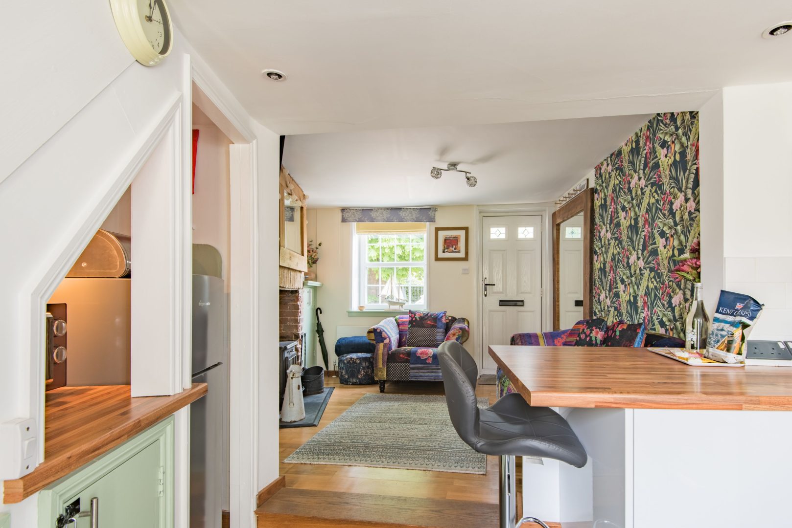 Cow and Cockle image