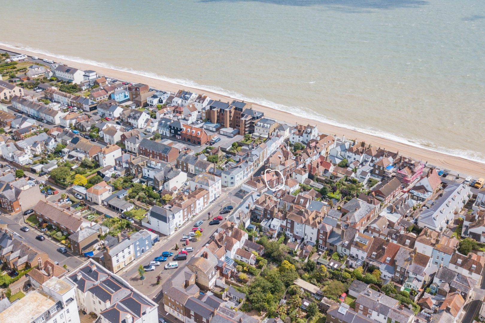 Rogue’s Cottage image