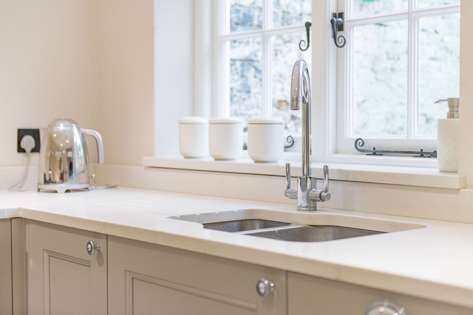 Skimming Stone image