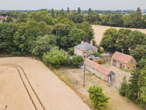Poplar Farmhouse & Barn image