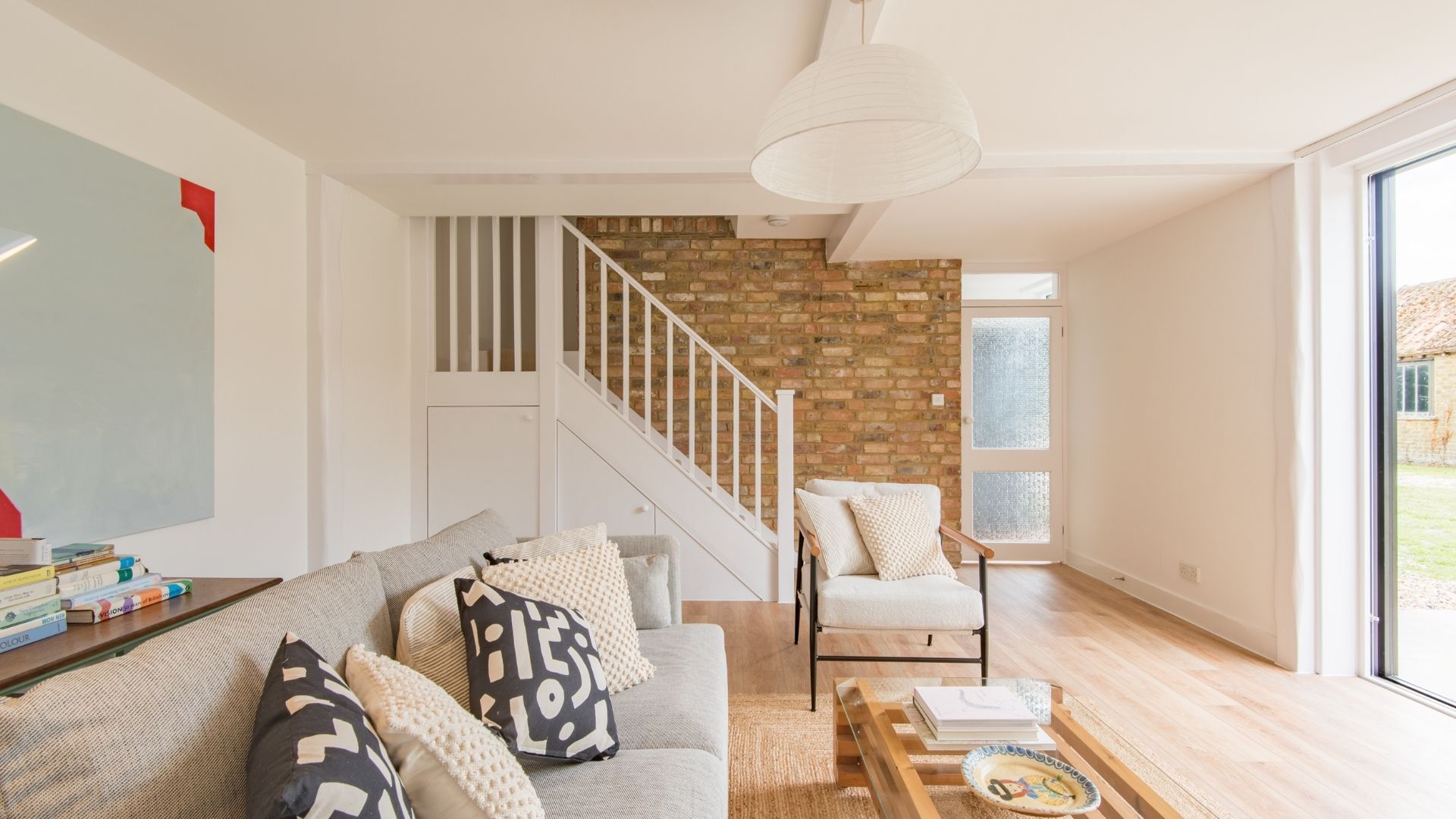 Poplar Farmhouse & Barn image