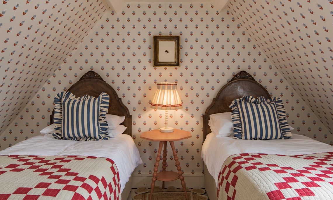 Rogue’s Cottage image