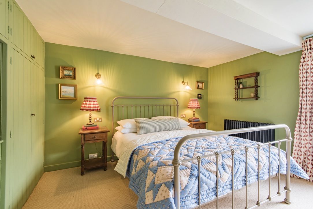 Rogue’s Cottage image