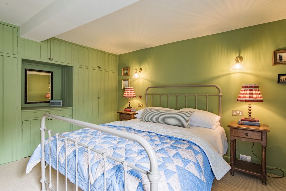 Rogue’s Cottage image