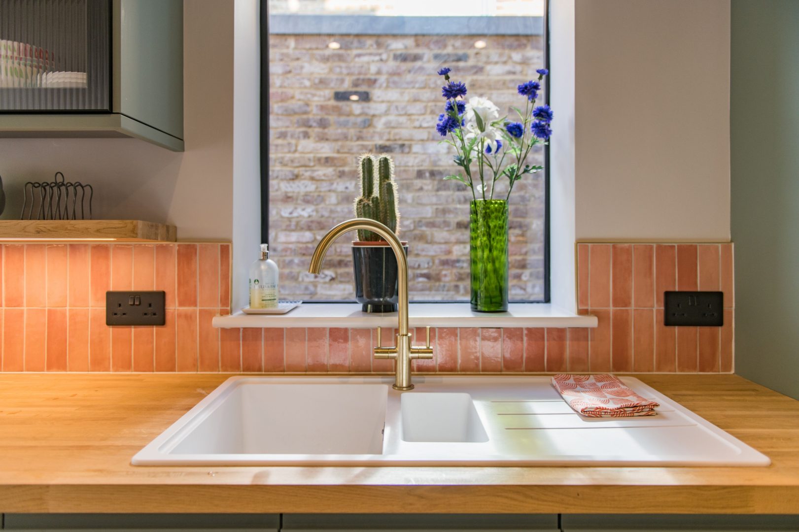 Flamingo House image