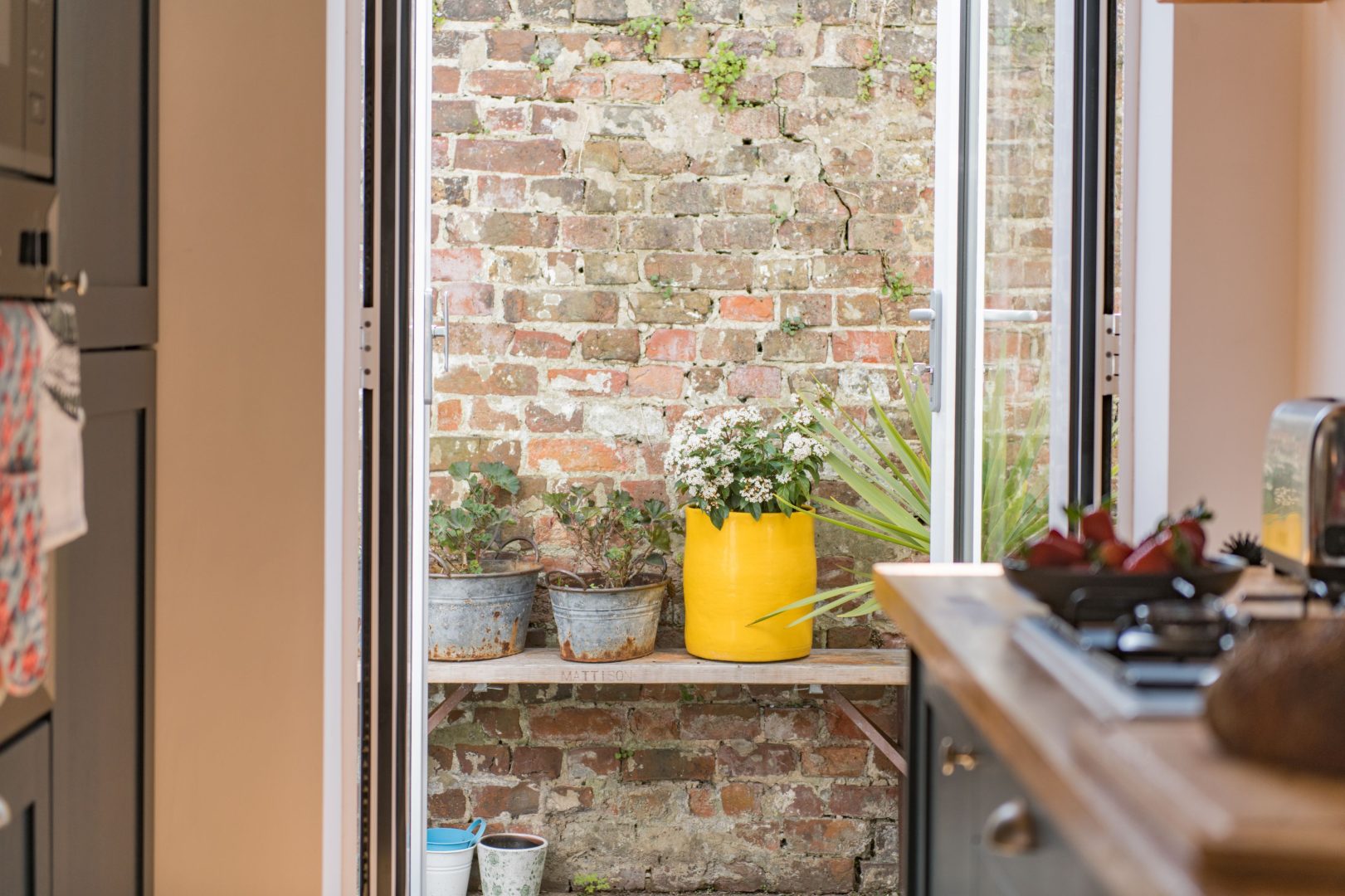 Tell-Tale Cottage image