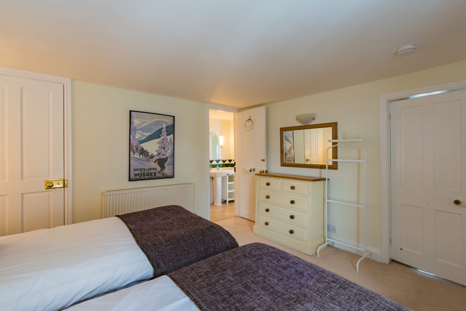 Hoop & Griffin image