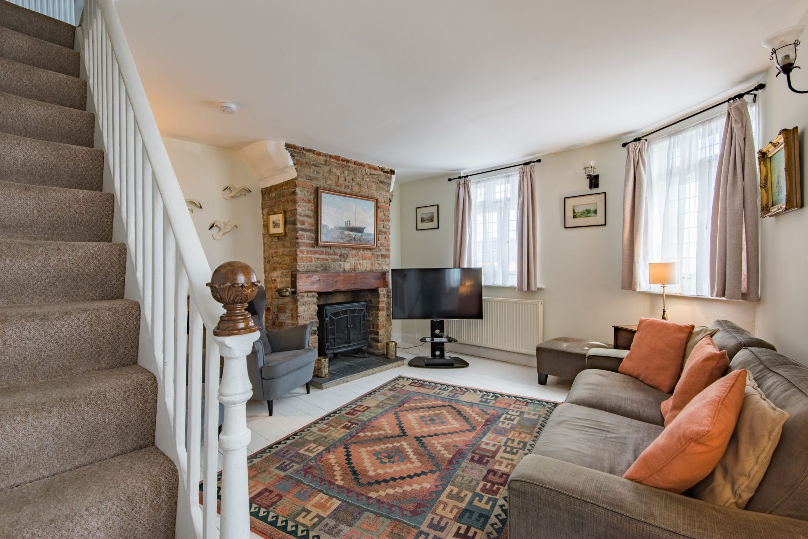 Hoop & Griffin image