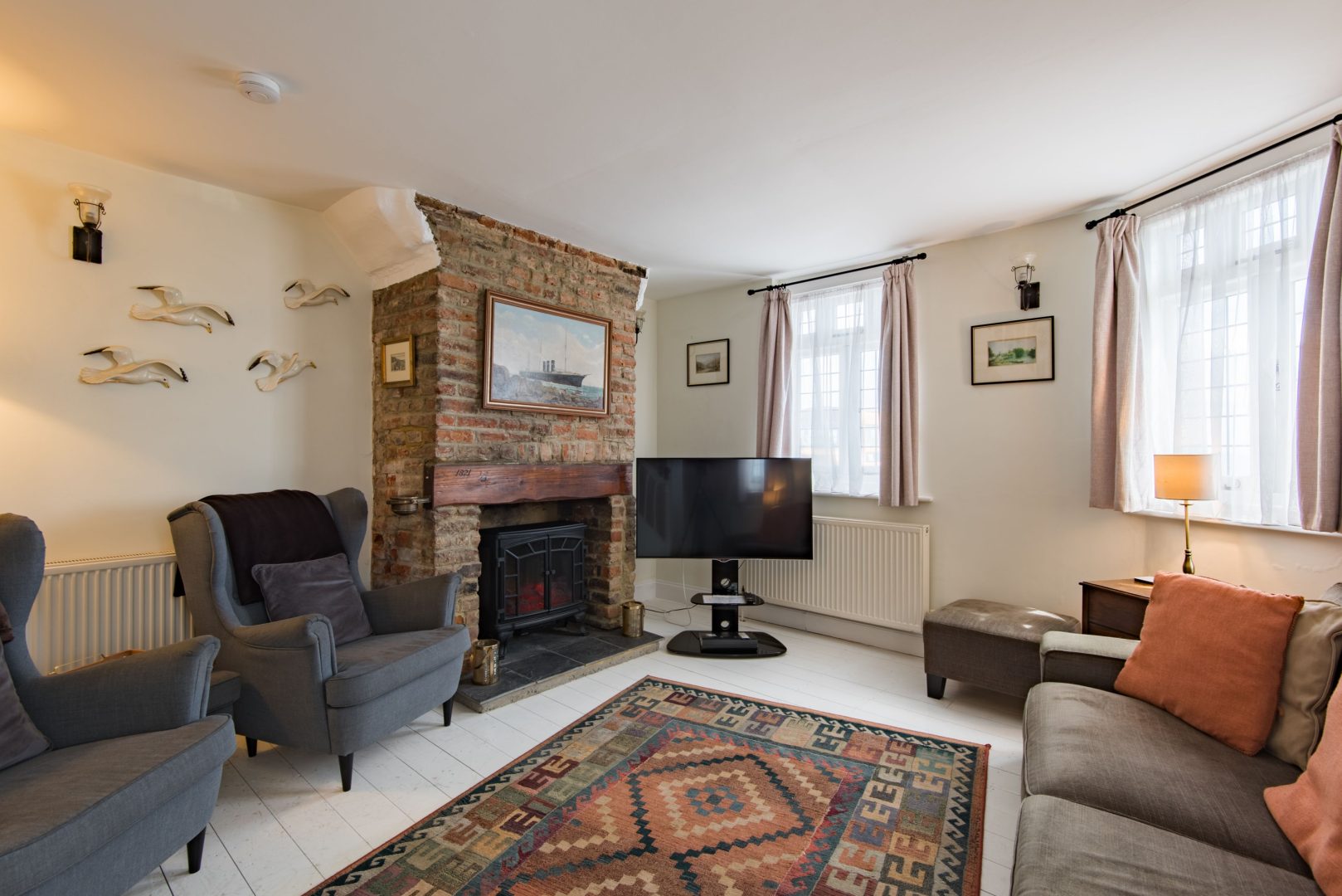 Hoop & Griffin image