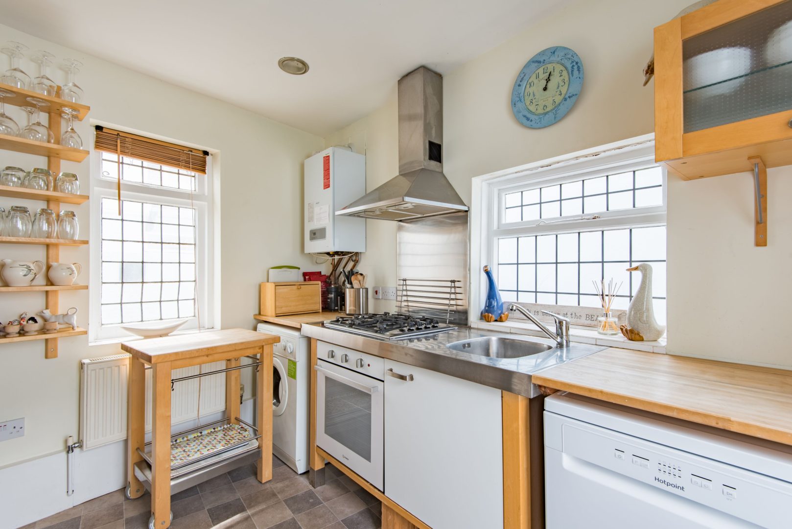 Hoop & Griffin image