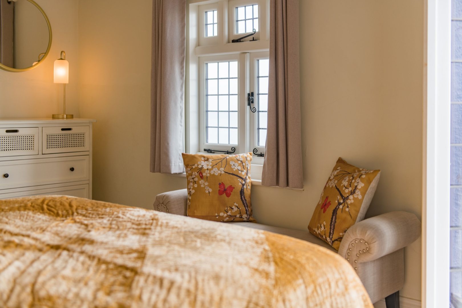 Hoop & Griffin image