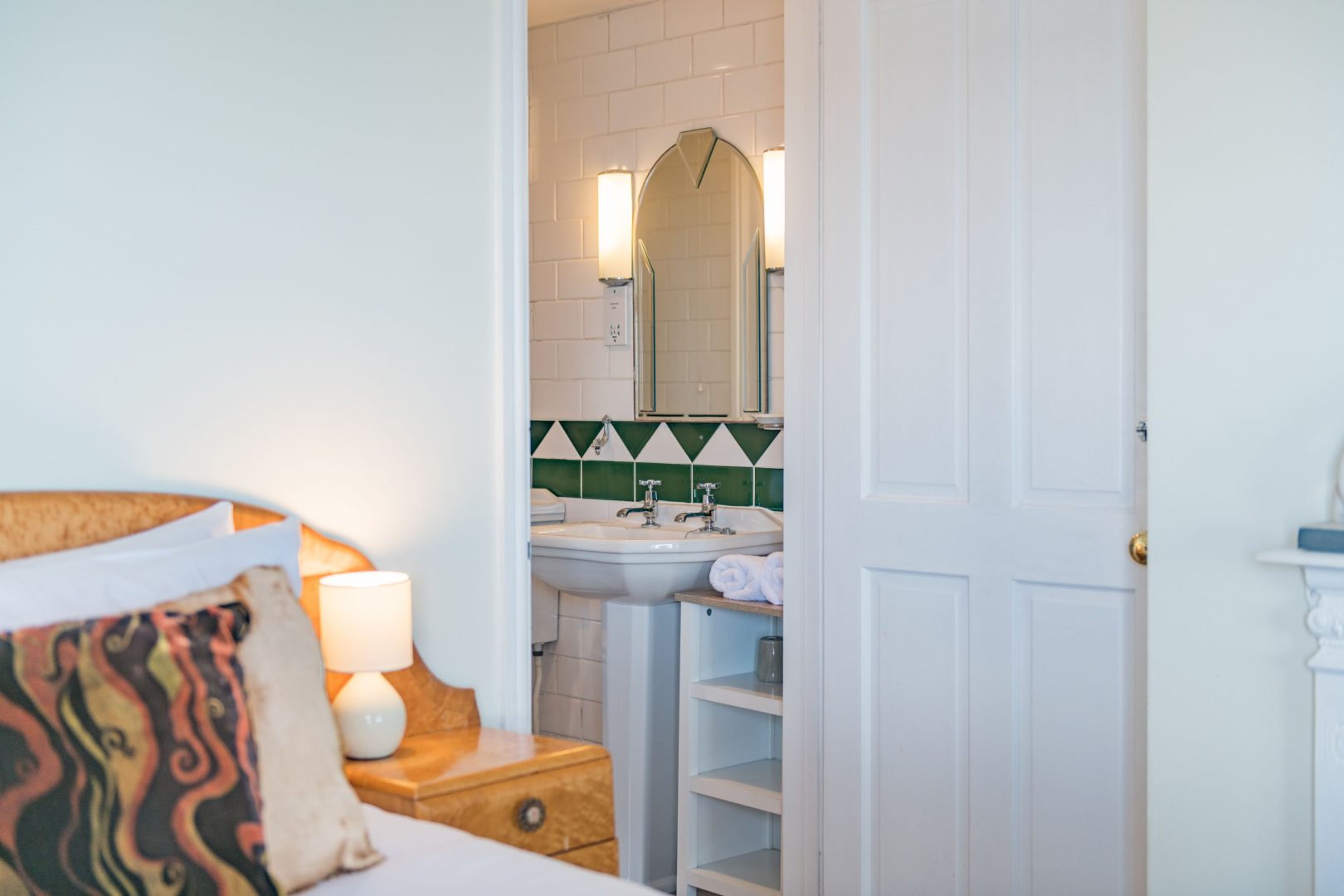 Hoop & Griffin image