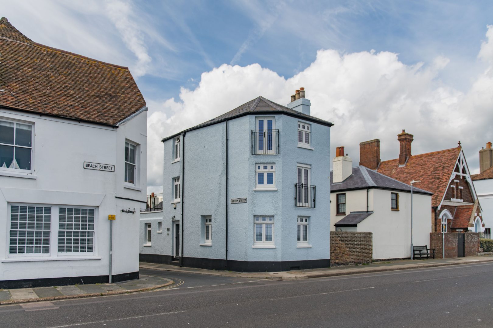 Hoop & Griffin image