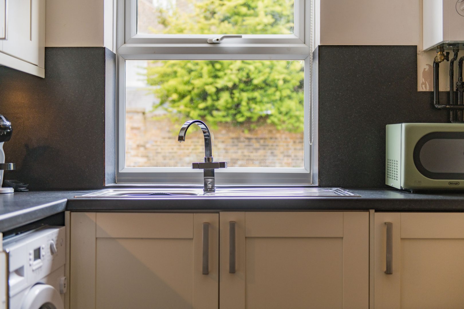 Gerald’s Place image