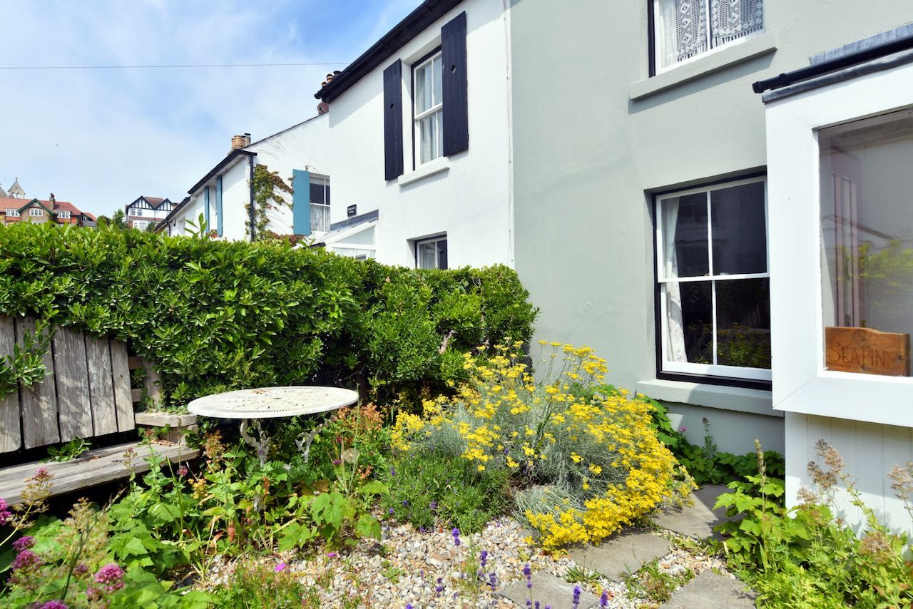 Seapink Cottage image