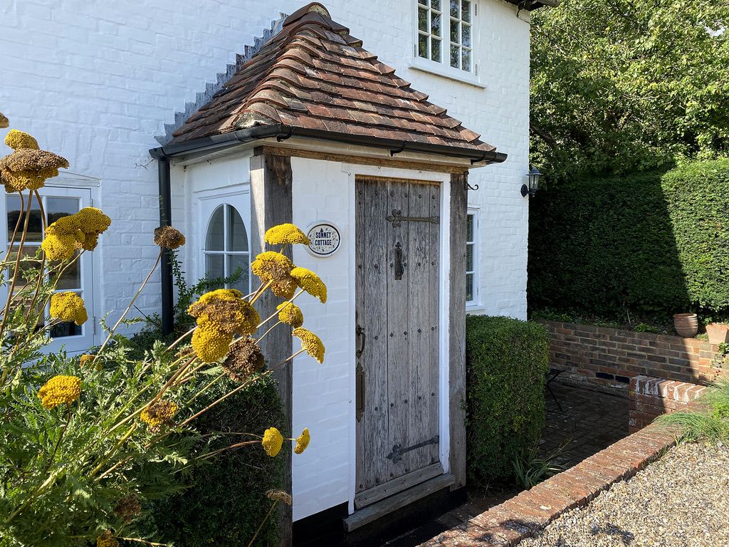 Sonnet Cottage image