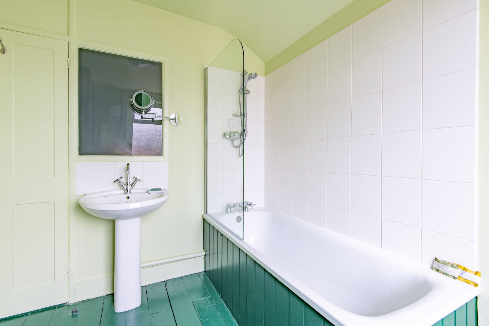 Peacock & Pebble Cottage image