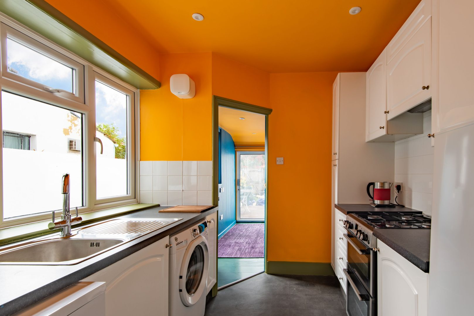 Peacock & Pebble Cottage image